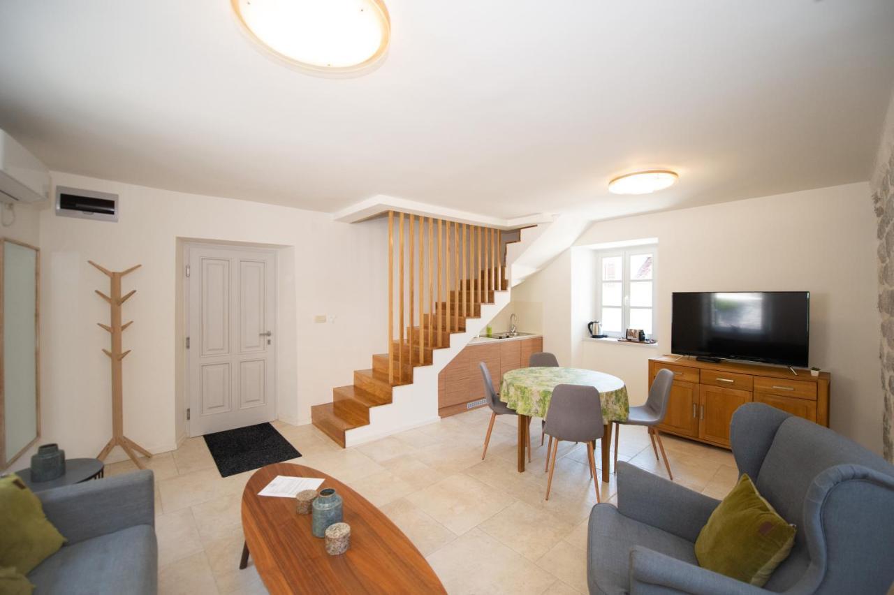Katareo Apartments Kotor Eksteriør billede