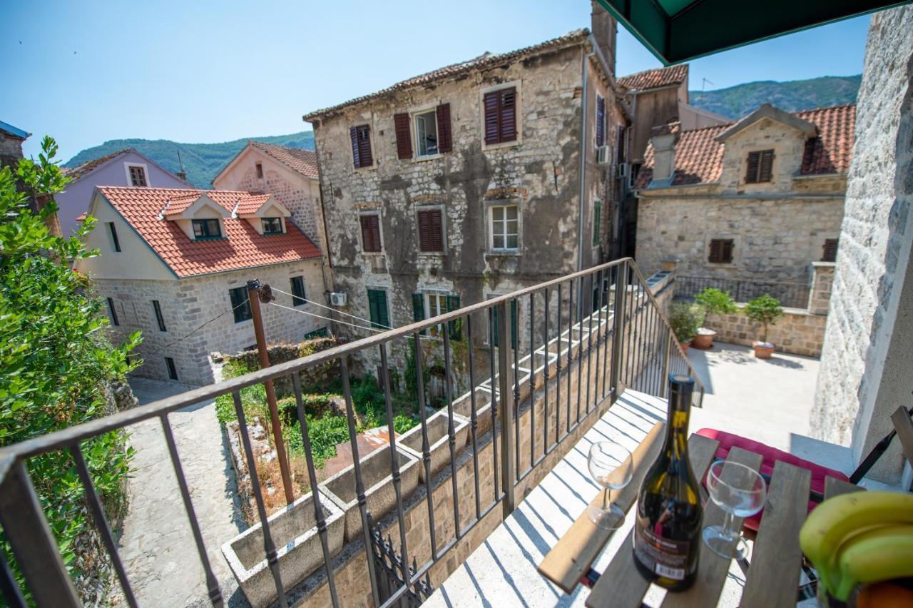 Katareo Apartments Kotor Eksteriør billede