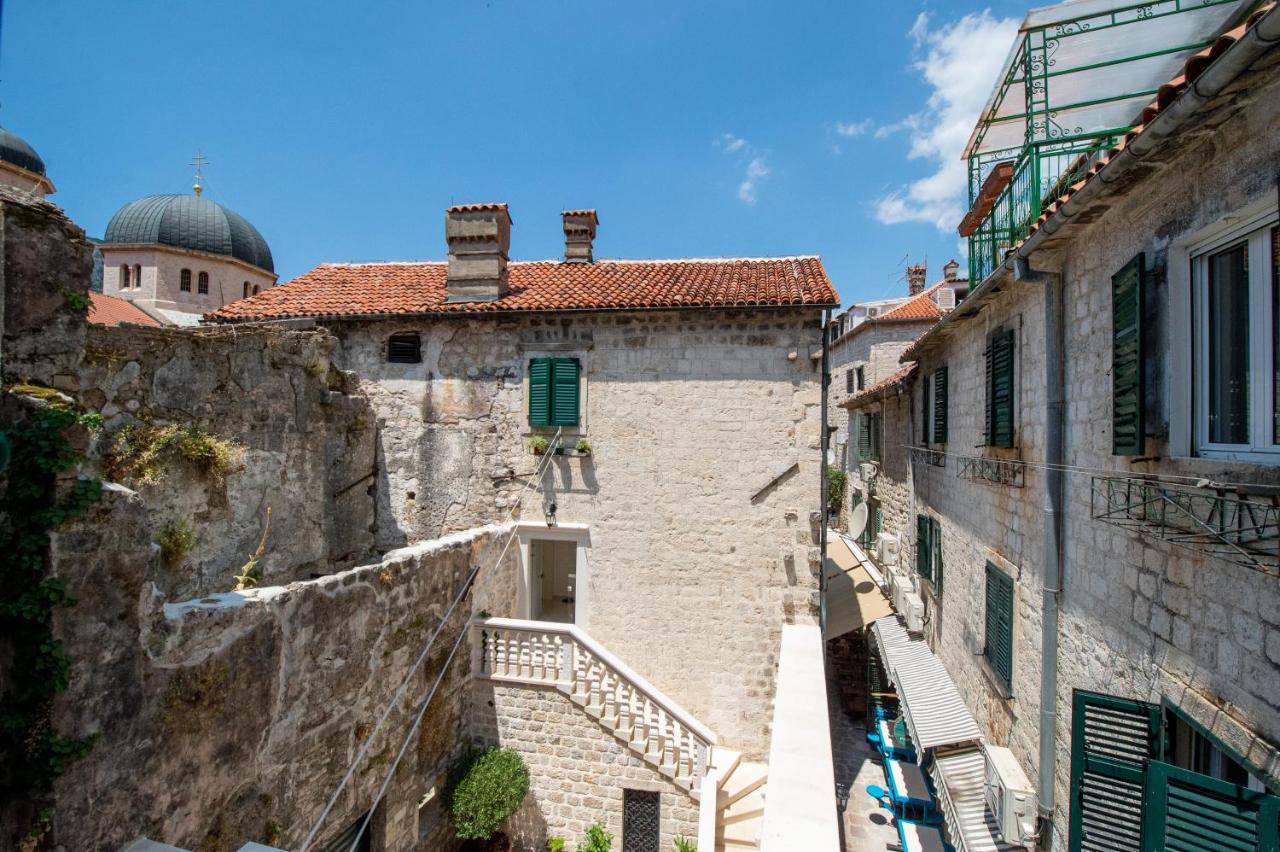Katareo Apartments Kotor Eksteriør billede